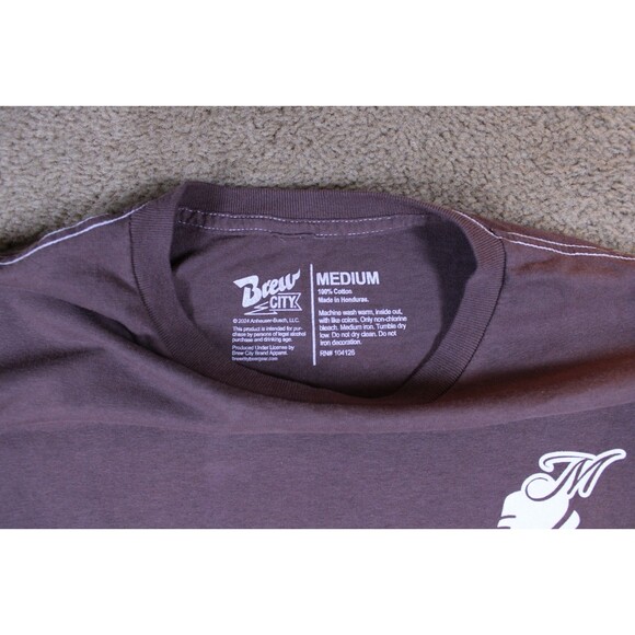 Michelob Ultra Winged Runner Graphic Tee T-Shirt (Medium)-NEW W/OUT TAGS! - Picture 4 of 6